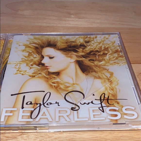 Taylor Swift- CD - Picture 2 of 5